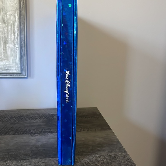 Walt Disney World Scrapbook Album - Picture 3 of 6